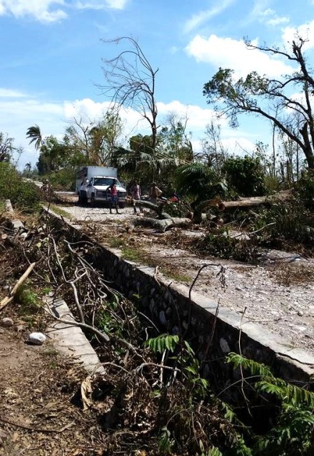 Haitin eteläisissä osissa tuho on lohduton. Aluksi tuhoutuneille alueille oli mahdoton päästä. (Kuva F1 Missions Engineering)