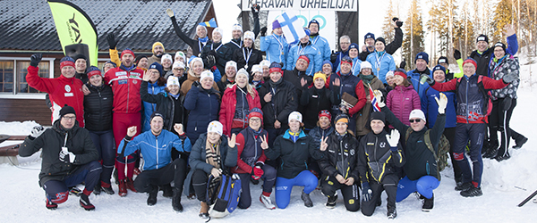 Eduskunnan urheilukerhon ykkösjoukkue voitti kultaa ja kakkosjoukkue pronssia pohjoismaisissa parlamenttihiihdoissa Keravan Keinukalliossa lauantaina 25.2.2017.